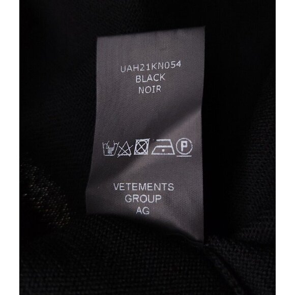 Vetements Logo Crewneck Knit Size M Mens Black Long Sleeve Sweater NWT - Picture 11 of 13